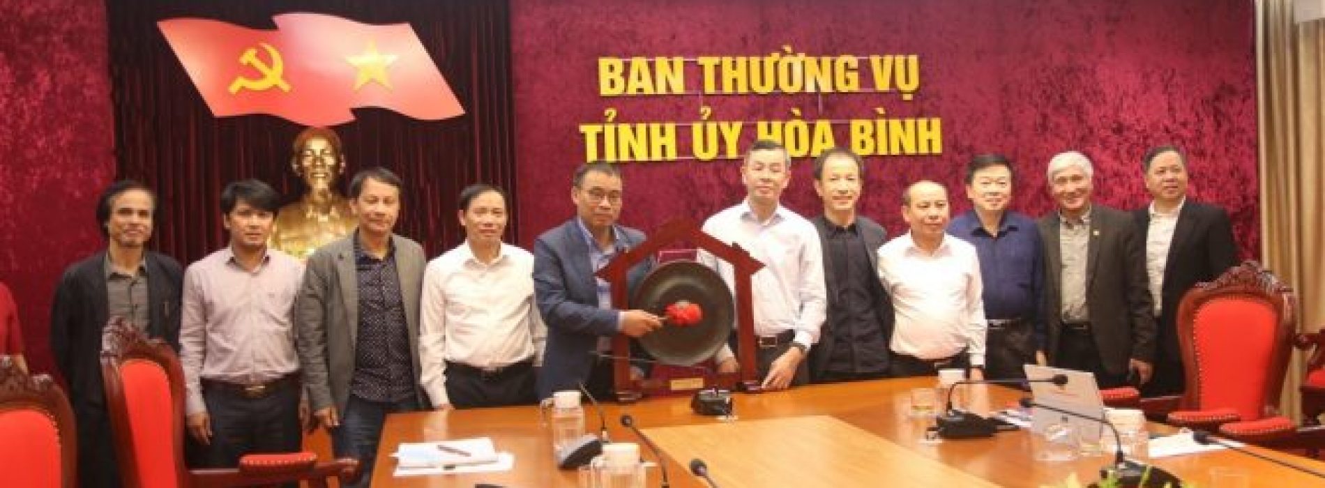 Chủ tịch Hội Kiến trúc sư Việt Nam làm việc tại tỉnh Hòa Bình